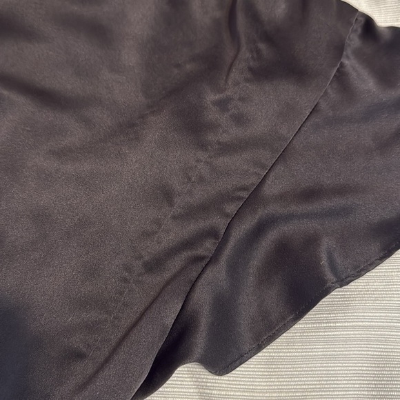 Victoria's Secret Black Satin one size robe kimono - Picture 6 of 6